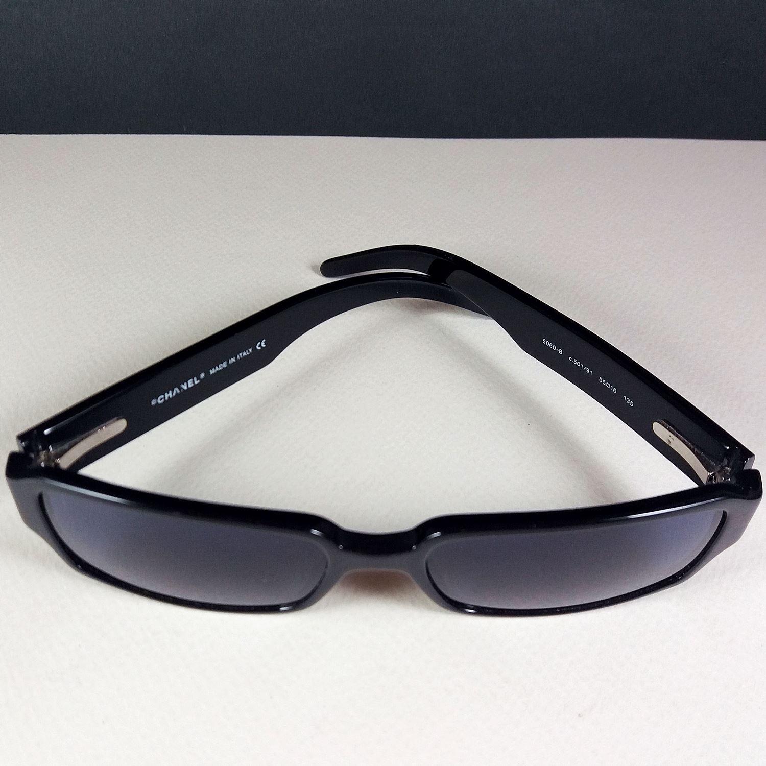 Chanel Black Acetate 5067 Sunglasses ○ Labellov ○ Buy and Sell Authentic  Luxury