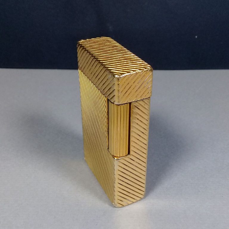 DUPONT INITIAL DIAGONAL GOLDEN LIGHTER