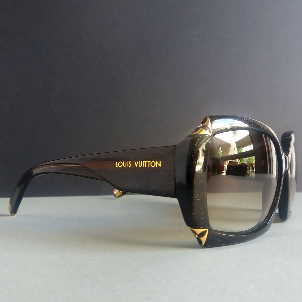 Louis Vuitton Dayton Sunglasses - Flawless Crowns