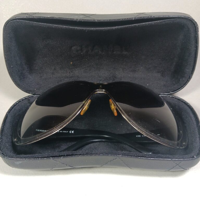 Chanel 4159 c.127/8G 120 3N Black Quilted CC Logo Sunglasses in Case