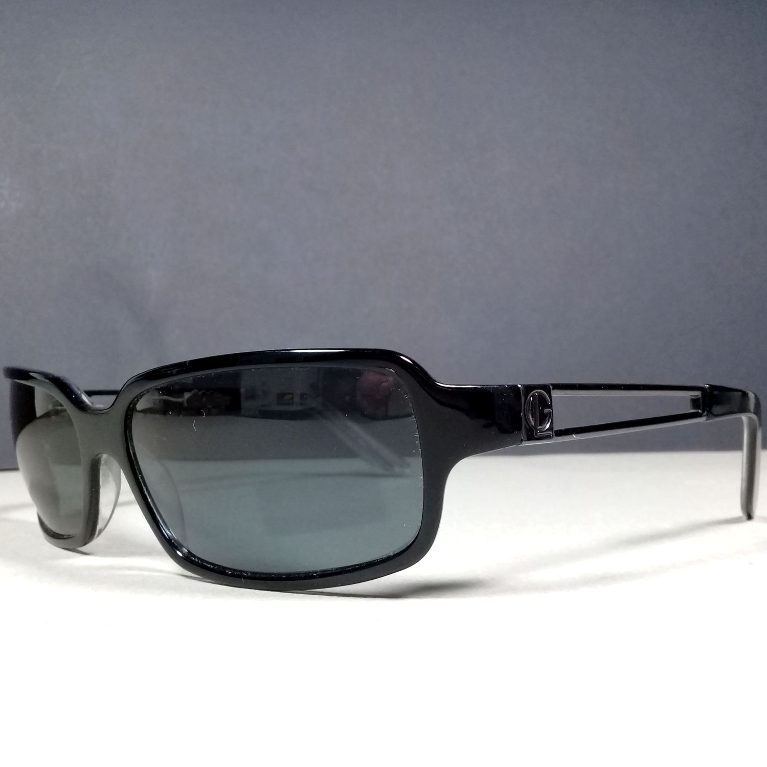 Guy Laroche GL012-902A Black/Gun Metal Vintage Logos Sunglasses